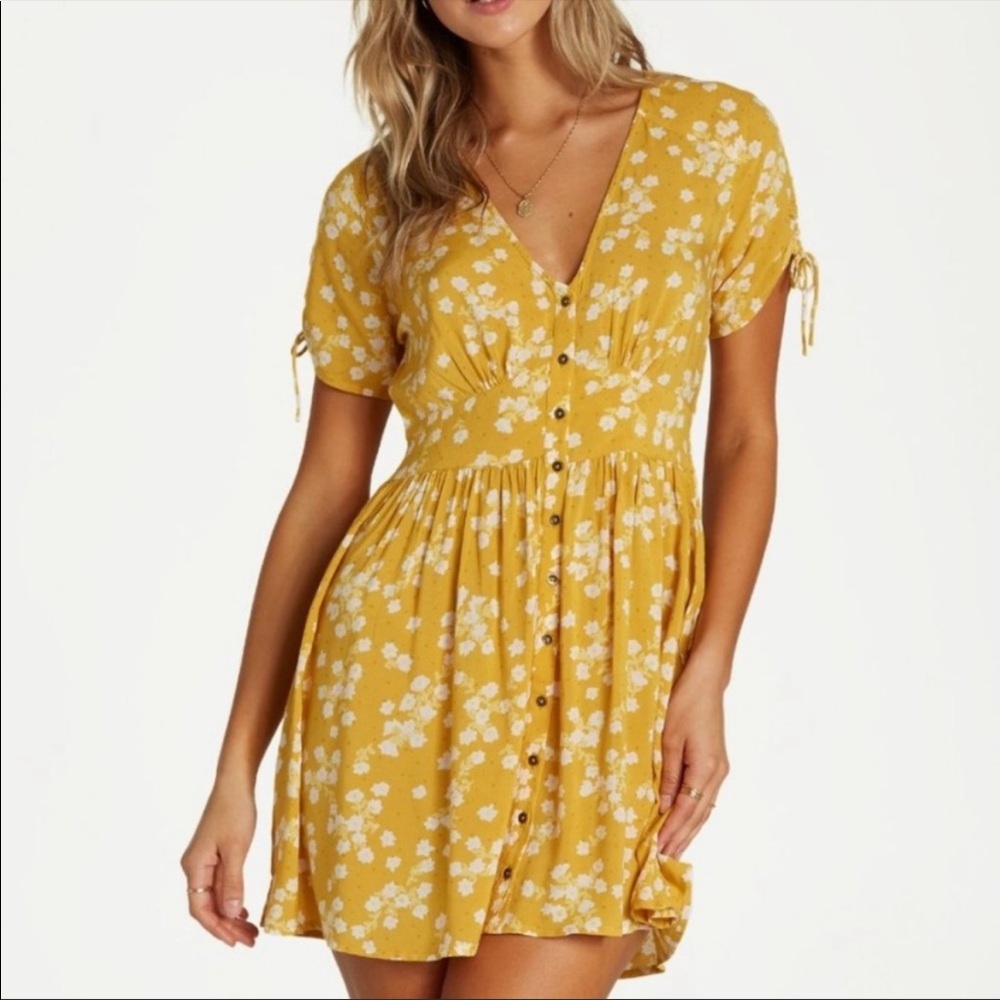 Billabong yellow floral shirt sleeve mini dress
